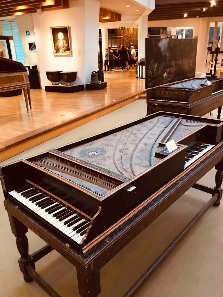 Cembalo mit eingebautem Virginal im MiM Berlin von Hans Ruckers, Antwerpen 1594